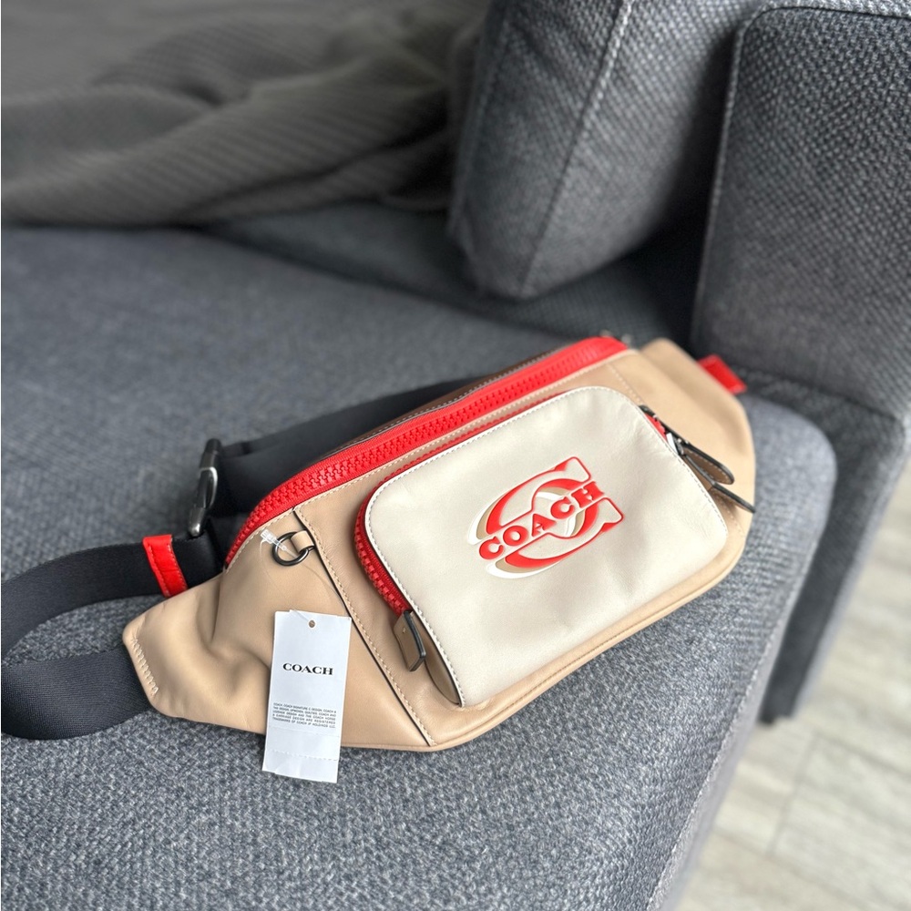 Coach Tan and Red Men’s Bag - Picture 2 of 7